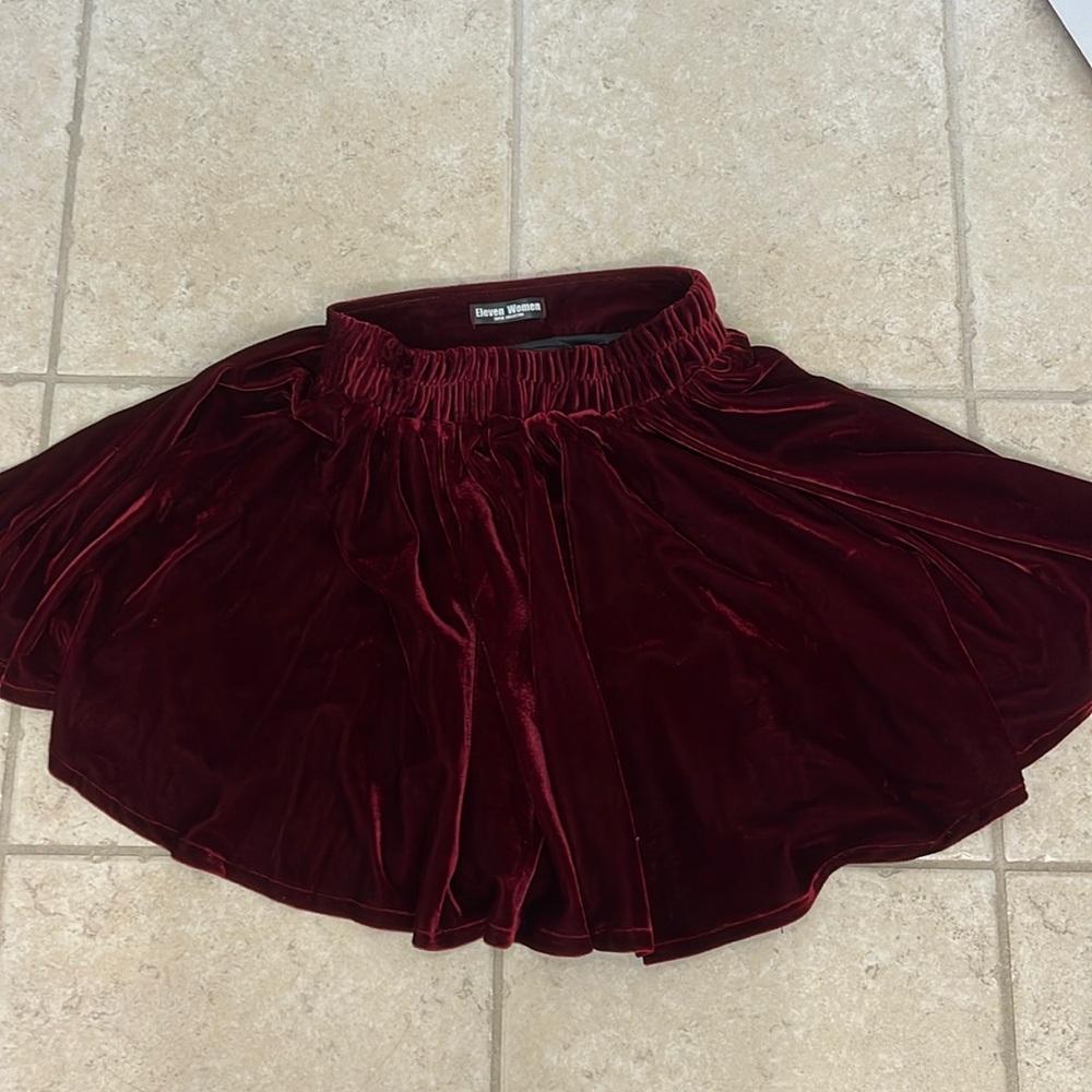 Perfect condition.Velour burgundy mini